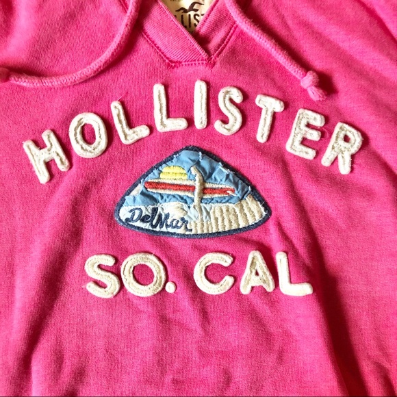 Hollister Graphic Hoodie - Picture 2 of 6